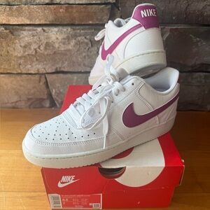 NIB/New Nike Court Vision Low 8.5/7